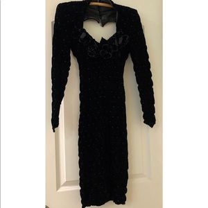 No tag black velvet rouched dress